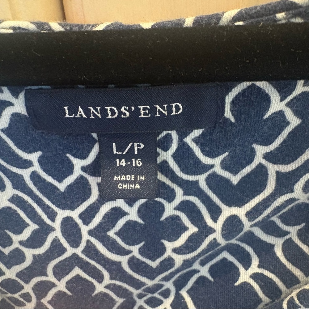 Land’s End Navy and White Patterned Sleeveless Dress - Picture 2 of 8